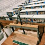 Entrepôt Hent Store avec presse pour relier